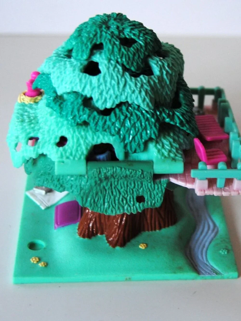 1994 Polly Pocket Tree House 100% COMPLETE Bluebird Pollyville 2 Dolls Vintage